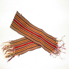 Arrow sash adorned with yellow, blue, green and red colours.